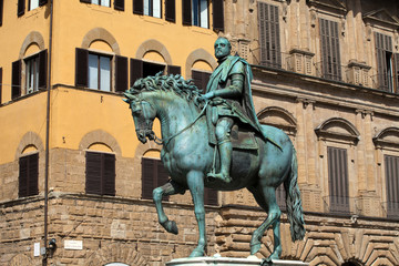 Wall Mural - Florence - The equestrian statue of Cosimo I de Medici