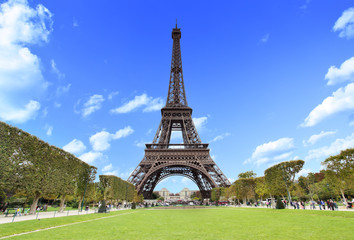the eiffel tower
