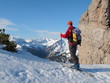 Skitourengeher in hochalpinem Gelände