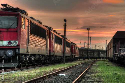 Obraz Dibond Stacja towarowa martwa natura HDR