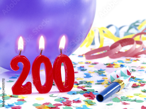 Fotografia Birthday-anniversary party with candles Nr. 200