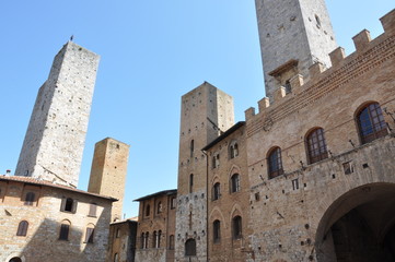 Wall Mural - Stone town, San Gimignano in the heart of Tuscany Italy