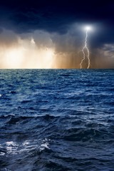 Wall Mural - lightning, sea