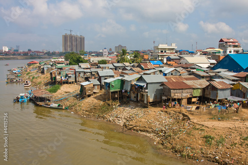 Fotografija Poor district in Phnom Penh, Cambodia