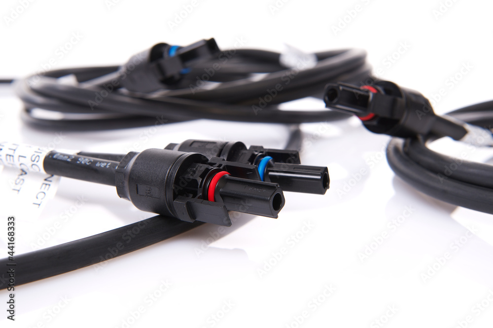 Foto de Stock PV Stecker und Kabel 4mm2 plus minus freigestellt | Adobe ...