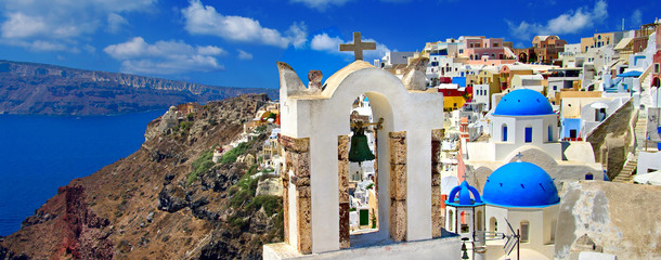 Wall Mural - beautiful Santorini panoramic view of Oia town