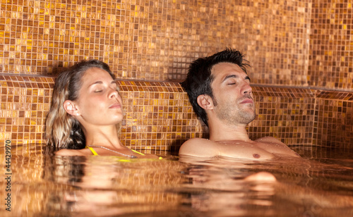 Obraz w ramie Couple relaxing in a spa