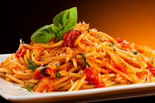 Pasta With Tomato Sauce And Parmesan