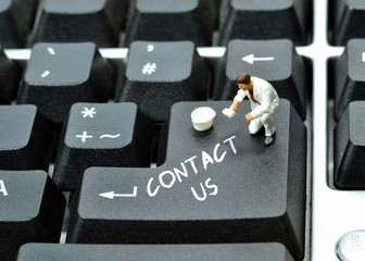 Contact us written on keyboard enter return button