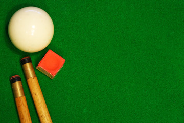 billiards table cues and cue ball