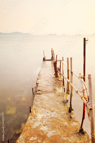 Naklejka na szafę sunset pier