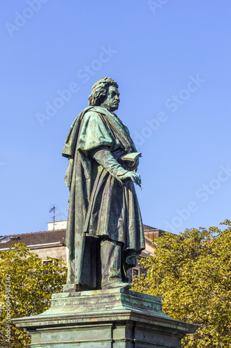 Fényképezés The Beethoven Monument on the Munsterplatz in Bonn