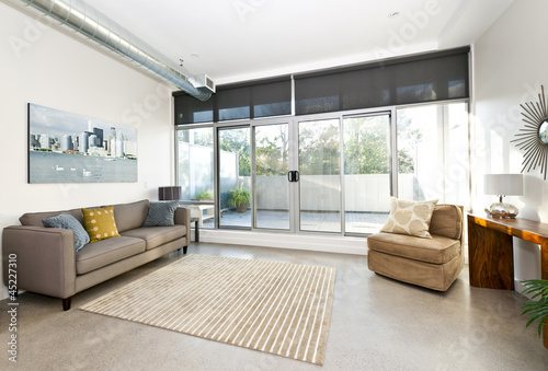 Fotografia Modern living room and balcony
