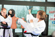 Kampfsport Training im Fitnessstudio