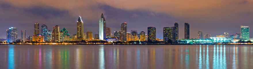 Wall Mural - San Diego at night