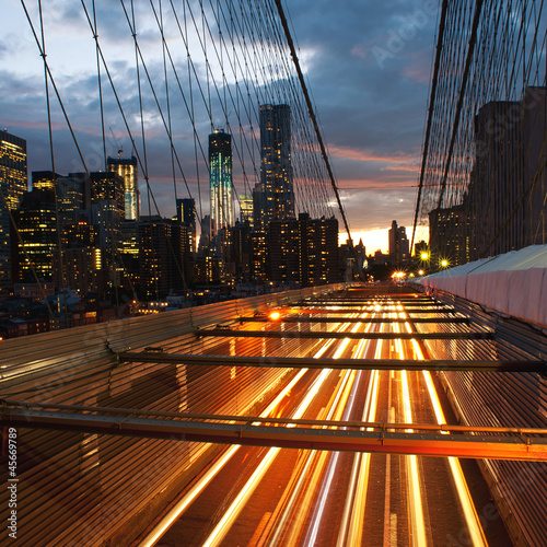 Naklejka na meble Manhattan skyline from the Brooklyn bridge at dusk 