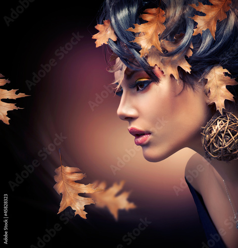 Naklejka na szybę Autumn Woman. Fashion Girl Makeup. Fall