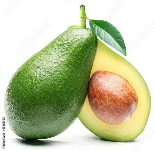 Fotomural Avocado isolated on a white background.