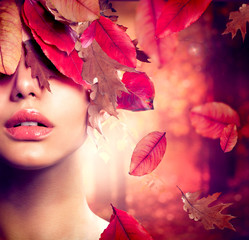 Wall Mural - Autumn Woman Fashion Portrait. Fall