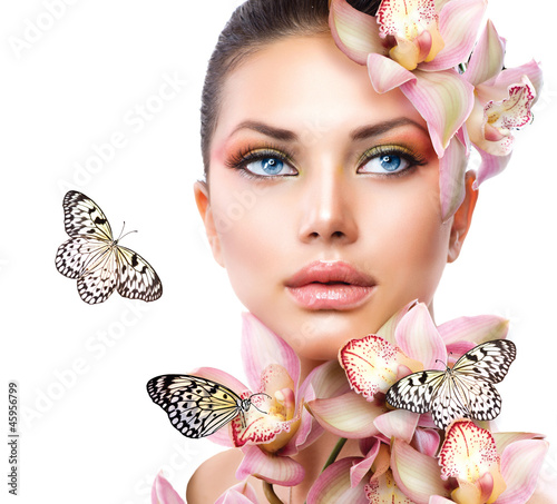 Naklejka na szybę Beautiful Girl With Orchid Flowers and Butterfly