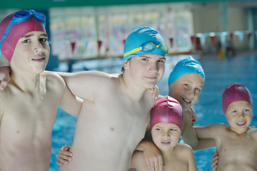 Wall Mural - happy childrens at swimming pool