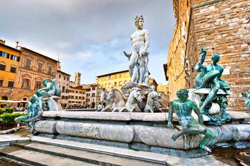 Wall Mural - Fountain of Neptune on Piazza della Signoria in Florence, Italy