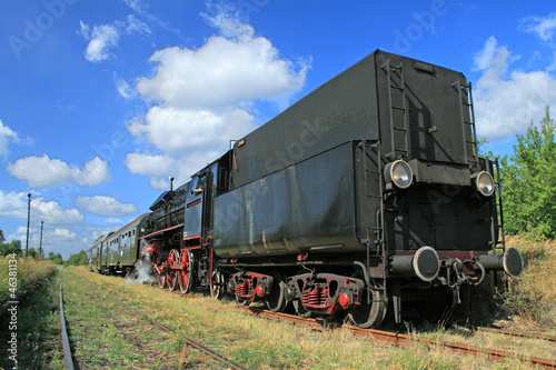 Naklejka dekoracyjna Steam train at the station