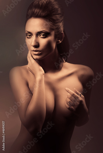 Obraz w ramie erotic brunette nude woman