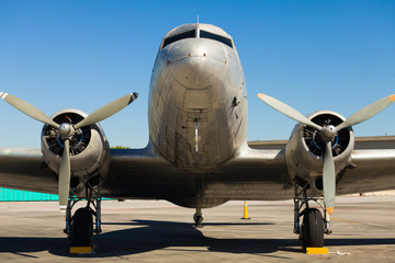 Fototapete - Vintage DC-3 Airplane