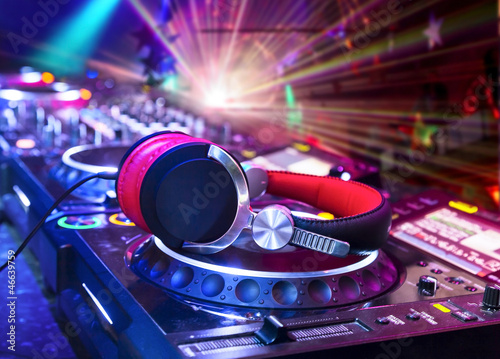 Plakat Mikser DJ ze słuchawkami