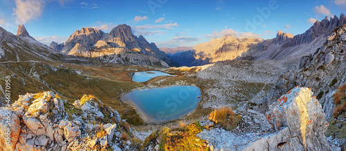 Obrazy Dolomity  wlochy-alpy-panorama-dolomitow-tre-cime-lago-dei-piani