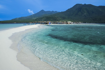 Canvas Print - camiguin island white beach philippines