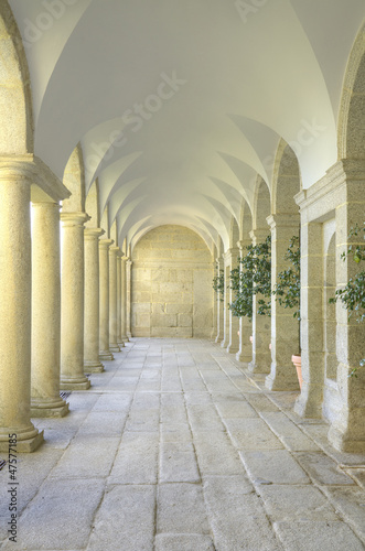 Obraz kolumny  srodziemnomorski-dziedziniec-kolumn