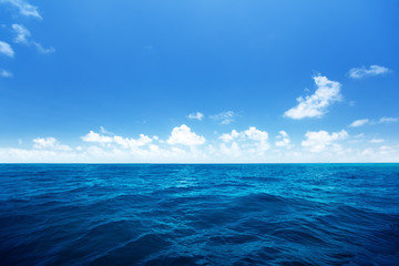 Fotomurali - perfect sky and water of indian ocean