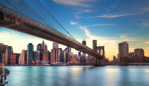 Obraz w ramie Pont de Brooklyn vers Manhattan, New York.