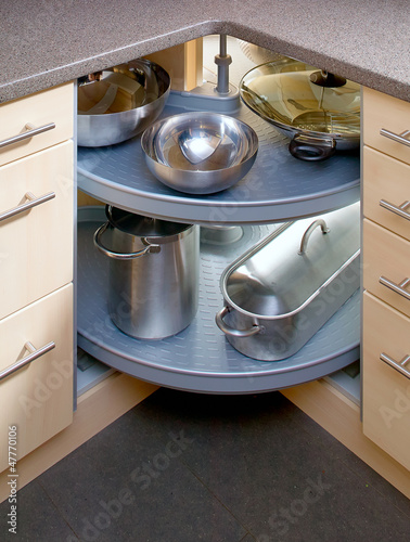 Detail Of Kitchen Cabinet In The Corner 2 Kaufen Sie Dieses Foto