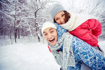 Sticker - Couple in winter park