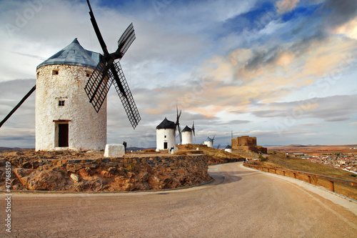 Naklejka na szybę windmills of Spain. Consuegra