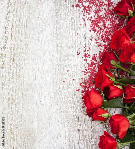 Foto-Kissen - Wood Background with Roses (von Marina Grau)