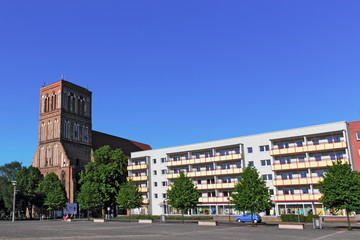 Sticker - Kirche und Plattenbau