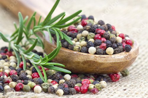 Nowoczesny obraz na płótnie Colored peppers mix and rosemary