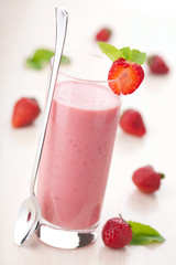 Canvas Print - strawberry smoothie