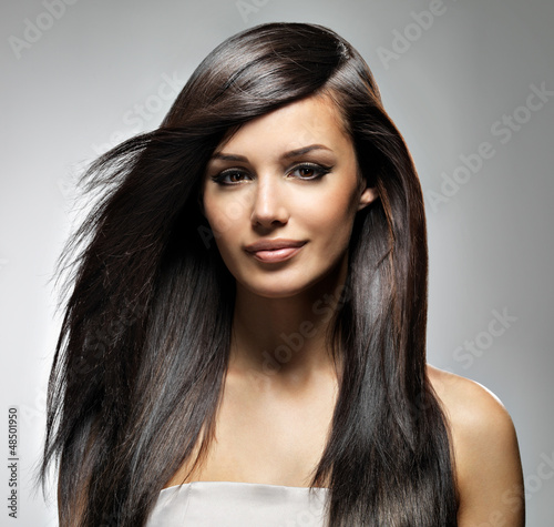 Fototapeta do kuchni Beautiful woman with long straight hair