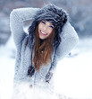 © ZoomTeam - beautiful girl in the park in winter