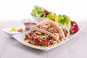 Wall Mural - tacos with beef and tomato