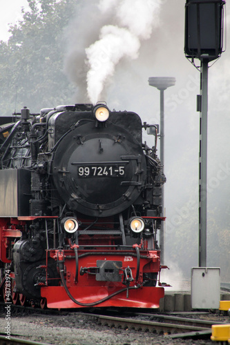 Fototapeta na wymiar Dampflok der Brockenbahn