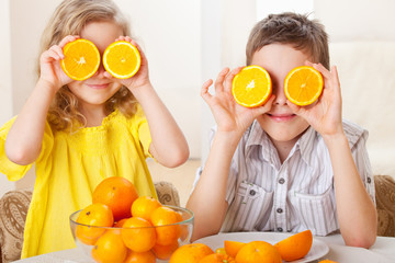 Poster - Children with oranges