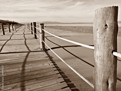 Naklejka na szybę Pasarela playa