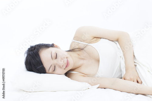 眠る女性 Adobe Stock でこのストック画像を購入して 類似の画像をさらに検索 Adobe Stock