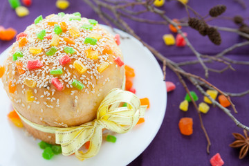 Canvas Print - Easter cake decorated with fruit pieces